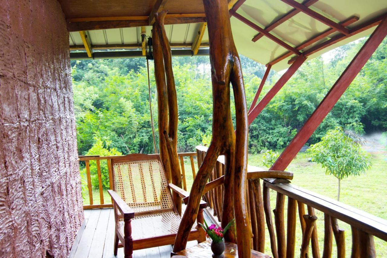 Anushka Nera Nature House Szigirija Szoba fotó